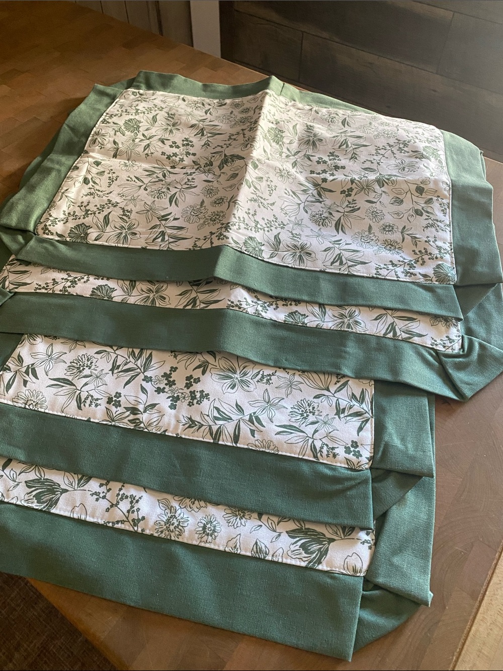 Green Floral Border Placemats